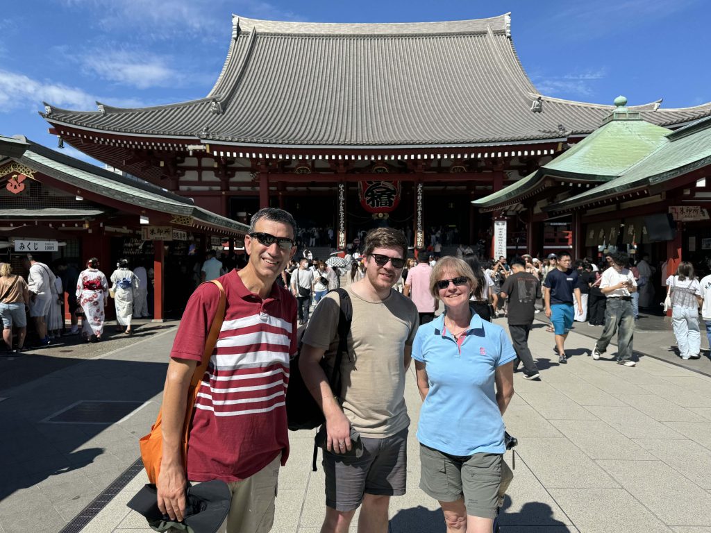 Tokyo in One Day: Buy PASMO at Tochomae Station & Meiji Shrine