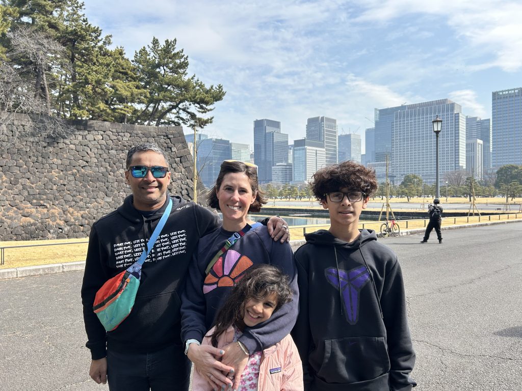 Tokyo in One Day: Nijubashi Bridge & Shibuya Station
