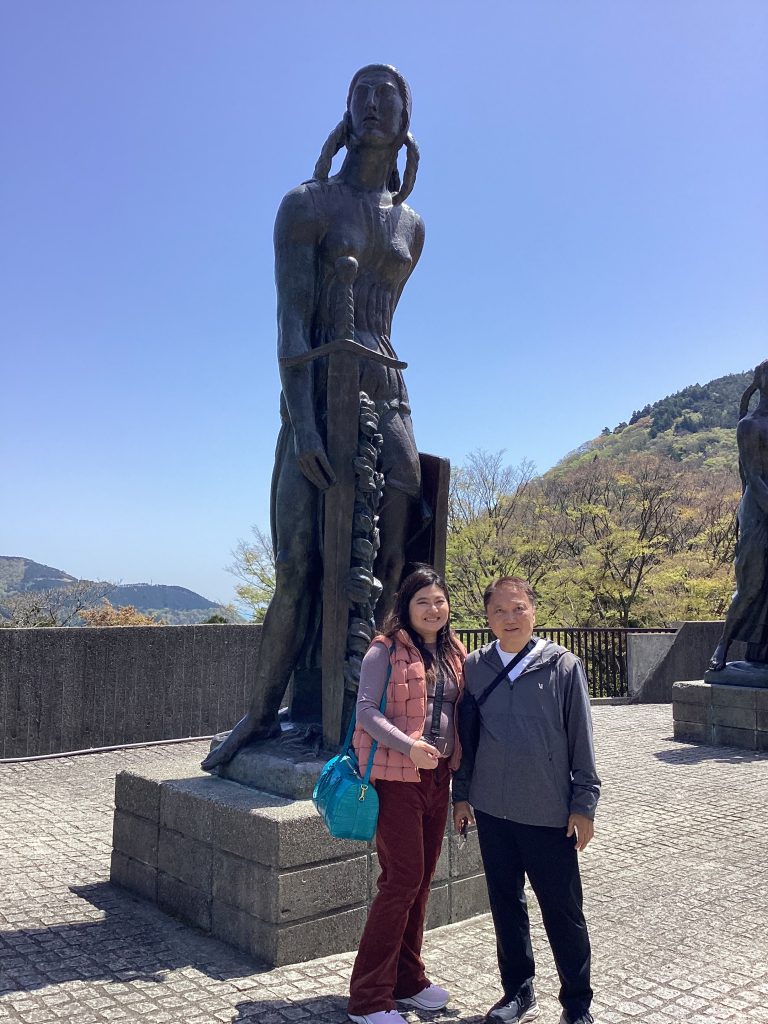Kanagawa in One Day: the Hakone Glass Forest by bus