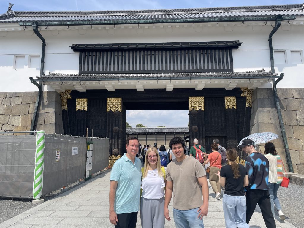 Kyoto in Half a Day: Nijo Castle & Arashiyama Bamboo Grove Walk
