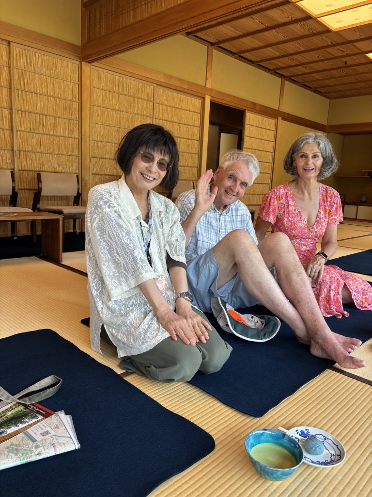 Ishikawa in Half a Day: Stroll around Kenrokuen Garden & Guiding ends