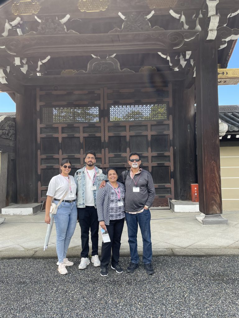 Kyoto in Half a Day: ~ Visit Sanjusangendo