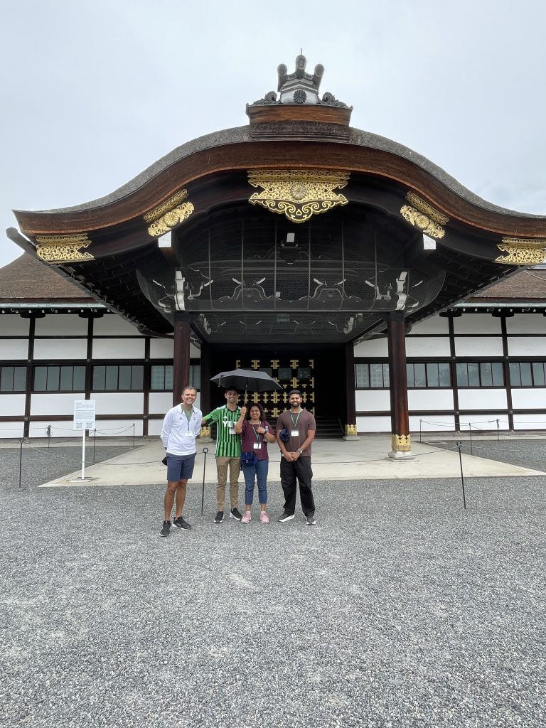 Kyoto in Half a Day: ~ Visit Nijo & ~ Visit Kyoto Imperial Palace