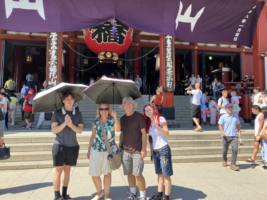 Tokyo in One Day: Zojoji Temple & Disperse @ Daimon Station