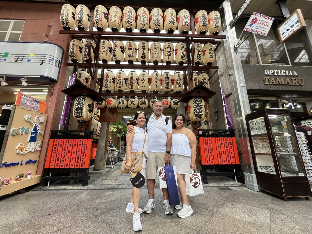 Kyoto in Half a Day: @ Fushimi Inari Taisha & @ Nishiki Market
