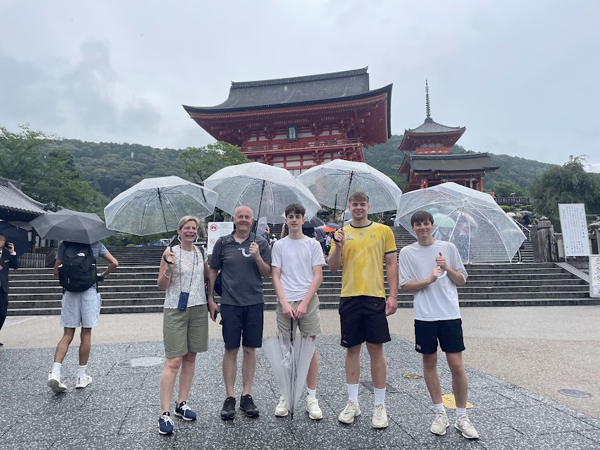 Kyoto in One Day: Sightseeing at Kiyomizu-dera