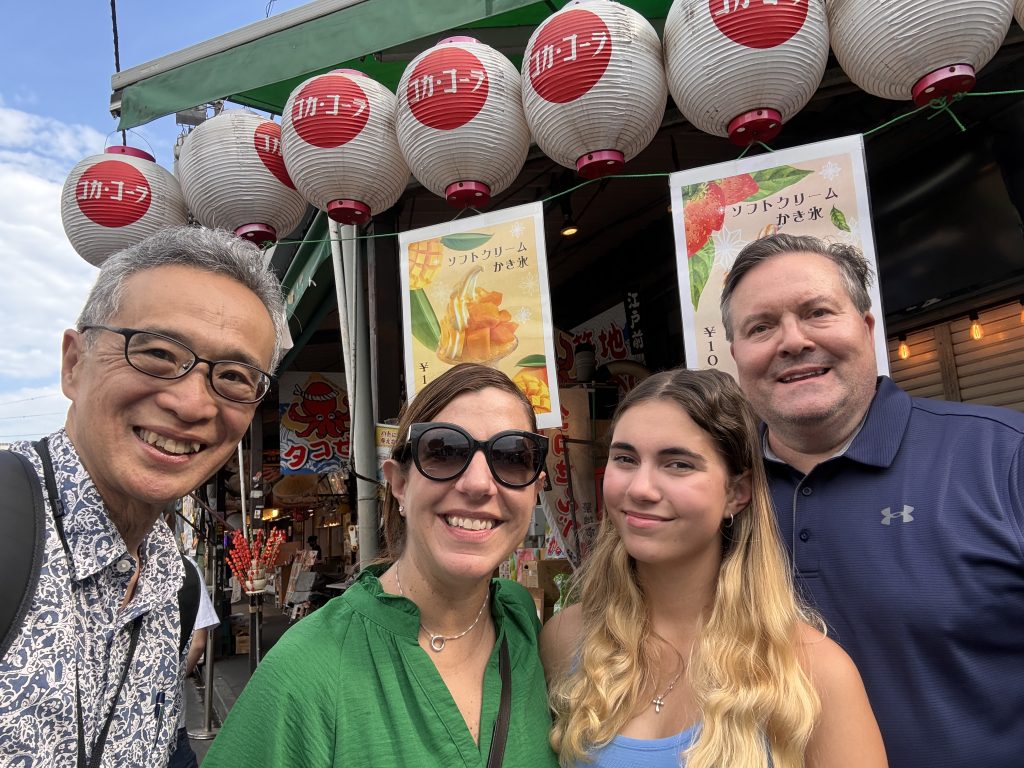 Tokyo: Observe the tuna auction & Stroll through Tsukiji Market