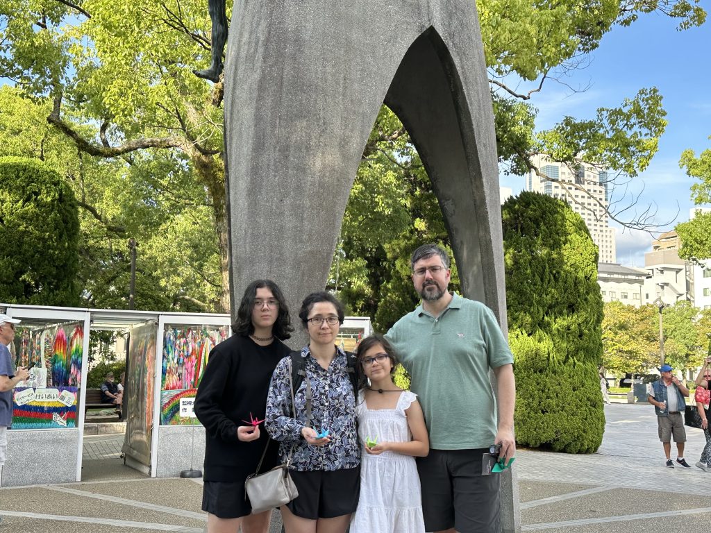 Hiroshima in One Day: Itsukushima Shrine & Peace Memorial Park
