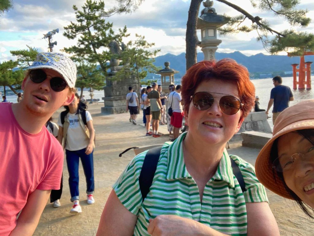 Hiroshima in Half a Day: @JR Shin-Hakushima & @Omotesando Shopping