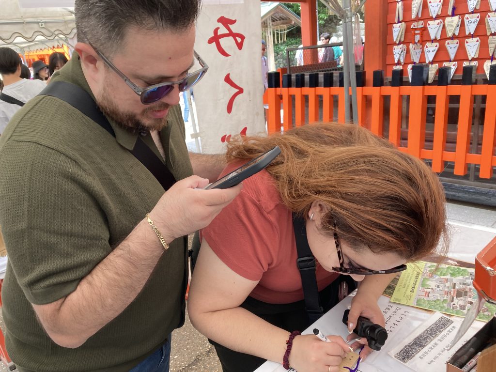 Kyoto in One Day: Fushimi Inari & Kinkaku-ji. Shopping