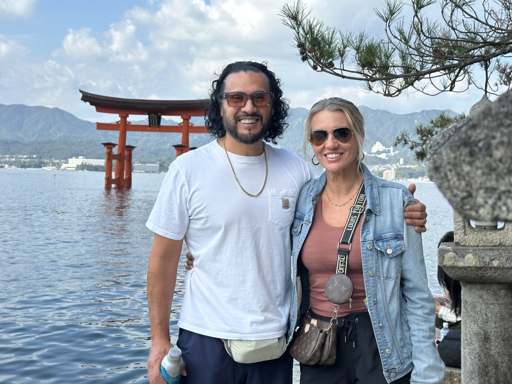 Hiroshima in Half a Day: Itsukushima Shrine & Daishoin Temple