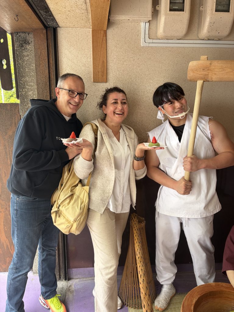 Kyoto in Half a Day: Fushimi Inari & Nishiki Market