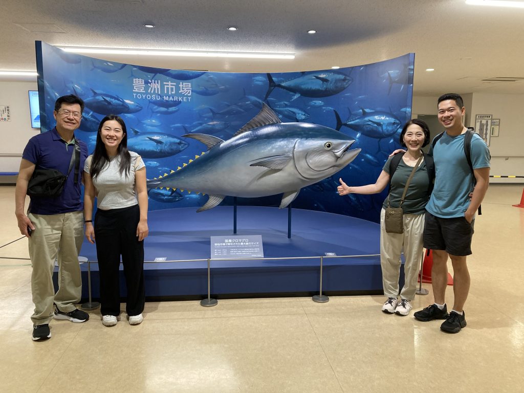 Toyosu Tuna Auction & Tsukiji Local Food Tour