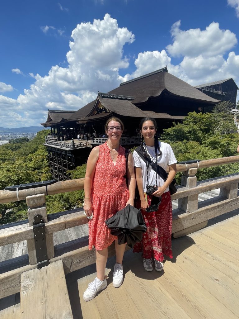 Kyoto in Half a Day: Yasaka Shrine sightseeing