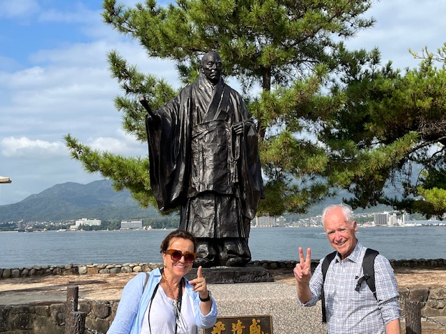 Hiroshima in One Day: ferry to Miyajima & taxi to Hiroshima station