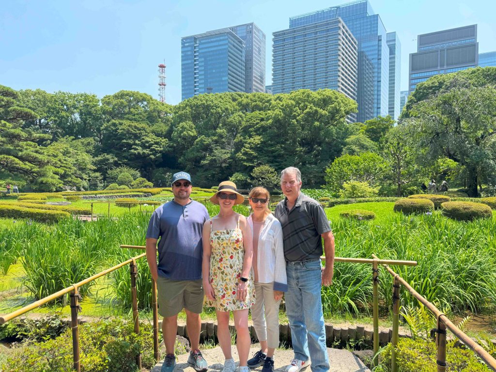 Tokyo: Imperial Palace East Gardens & Shinjuku Gyoen National Garden