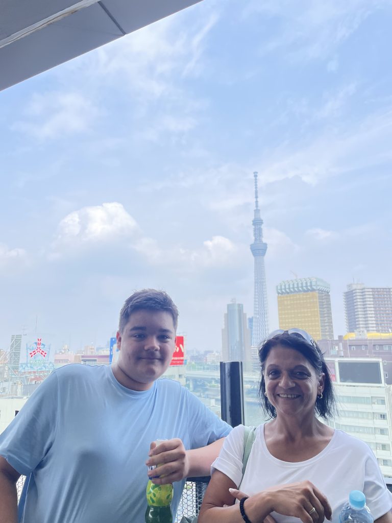 Tokyo in Half a Day: Tsukiji Outer Market & Asakusa Station