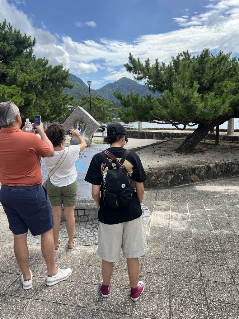 Hiroshima & Miyajima in 1 Day: Private Tour