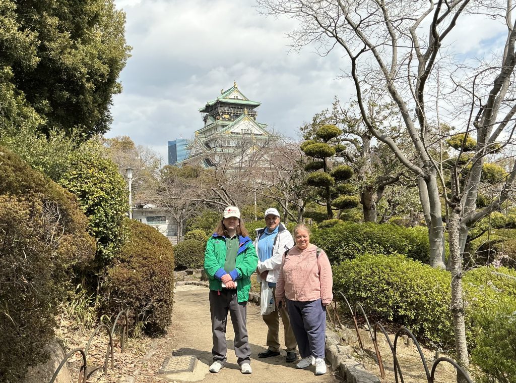 Osaka in One Day: @ Osaka Castle & @ Shitennoji Temple