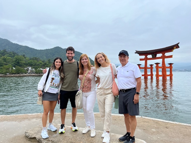Hiroshima in One Day: Ujina Meat & Tour inside the museum