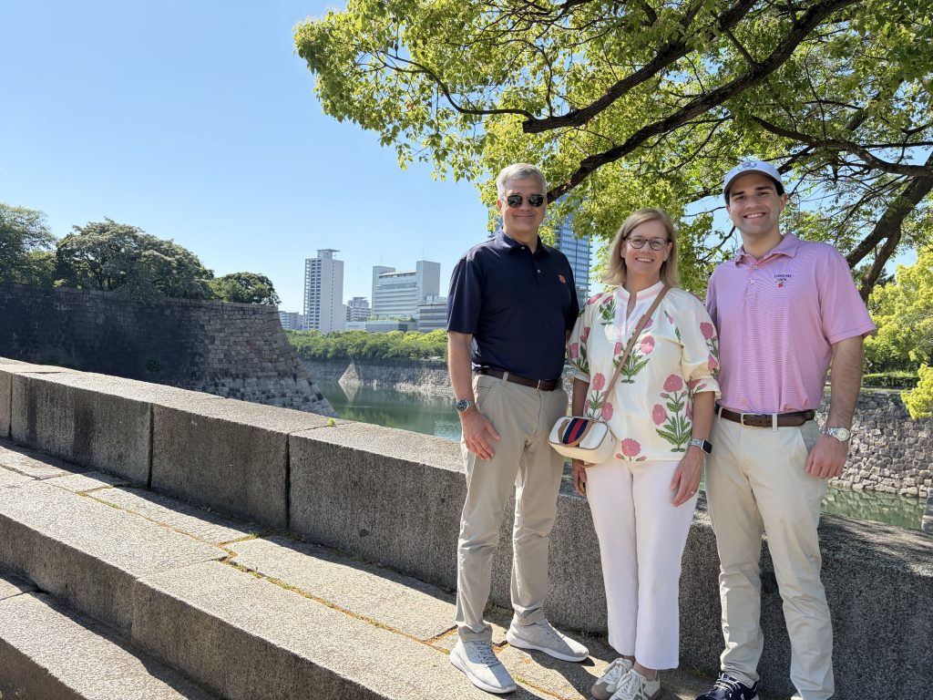 Osaka in One Day: Osaka Castle & Umeda Sky Building