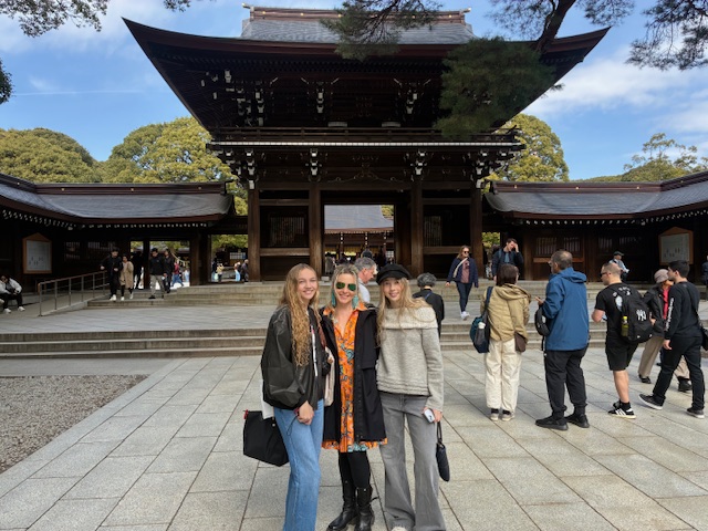 Tokyo in One Day: Meiji Shrine & Takeshita Street
