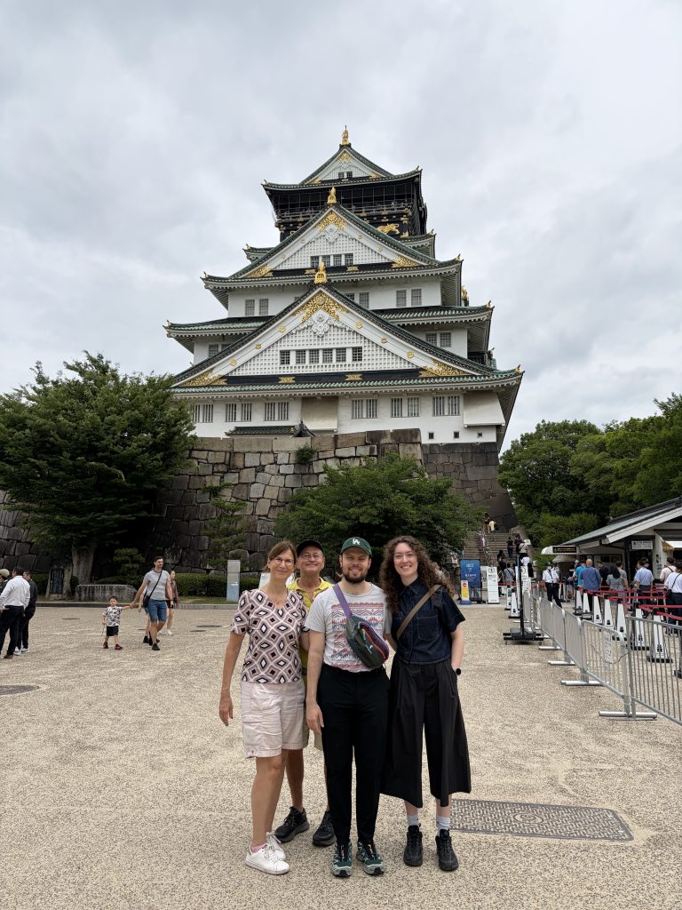 Osaka in Half a Day: Osaka Castle & Dotonbori ~ Hozenji Yokocho