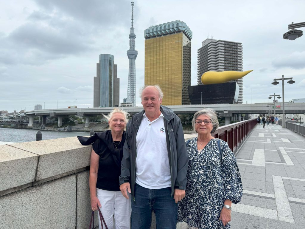 Tokyo in One Day: Asakusa (Skytree photos) & Shibuya Scramble Crossing