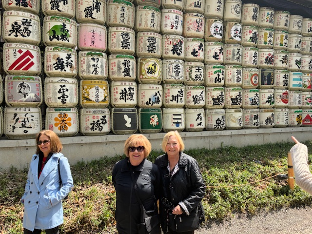 Tokyo in One Day: Meiji Shrine & Asakusa・Senso-ji Temple