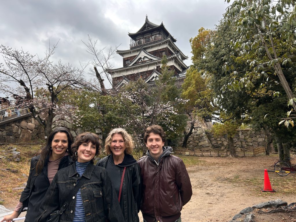 Hiroshima: Shukkeien Garden by bus & Peace Park