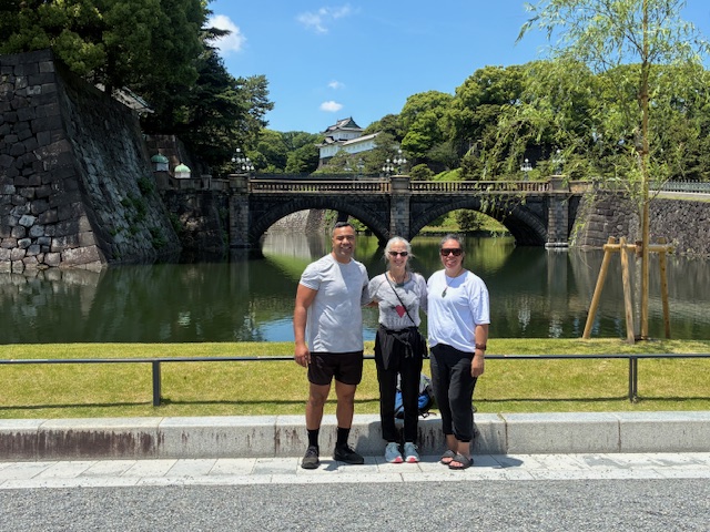 Tokyo in Half a Day: Tsukiji Outer Market & Shibuya Crossing