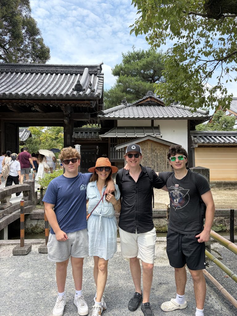 Kyoto: Sanjusangendo & Ginkakuji Temple