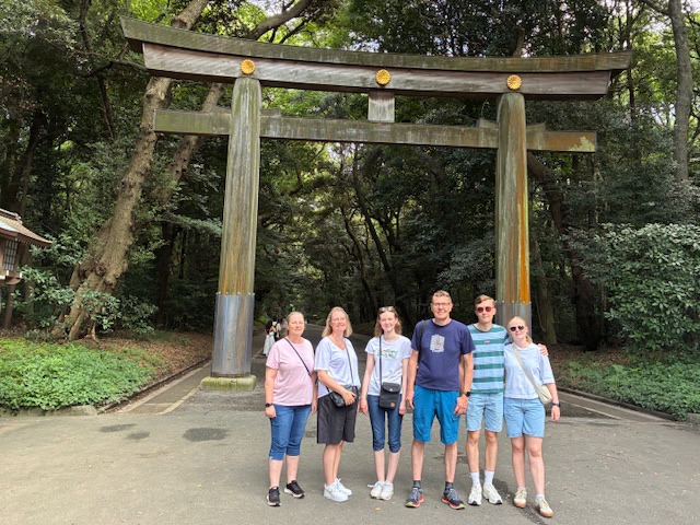 Tokyo in Half a Day: Meiji Shrine & Shibuya