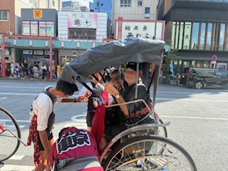 Tokyo in One Day: Meiji Shrine & Asakusa・Senso-ji Temple