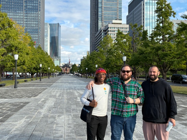 Tokyo: Around Shinjuku & Imperial Palace tour