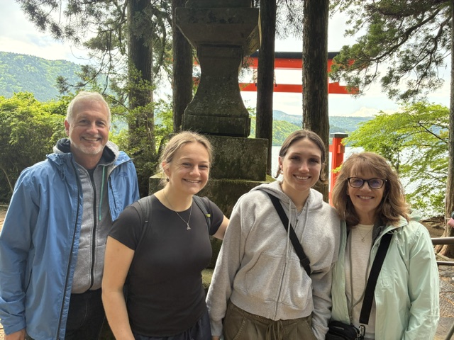 Kanagawa in One Day: Hakone Shrine & Gora Park