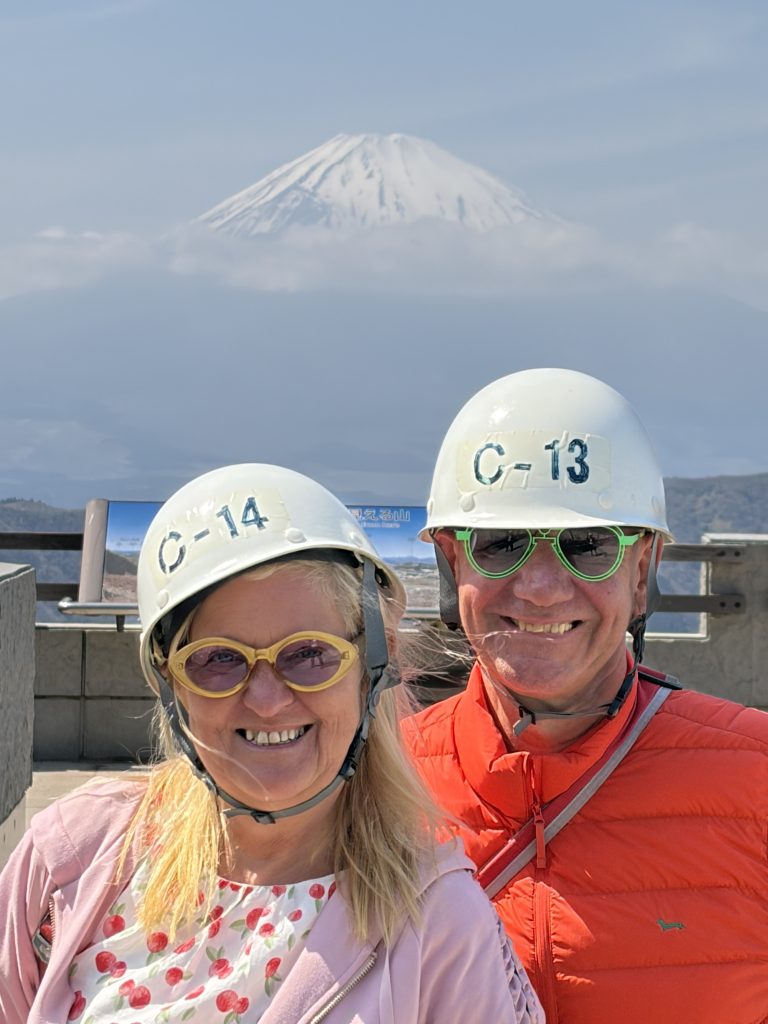 Kanagawa in One Day: hotel by bus & Bus to Deyama