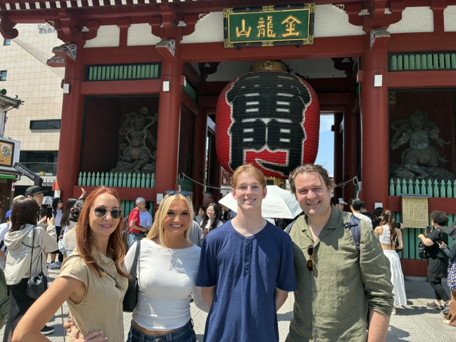 Tokyo in One Day: Asakusa & Senso-ji Temple & Meiji Shrine