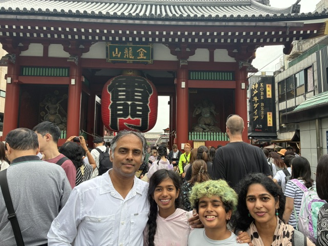 Tokyo in One Day: Tsukiji Outer Market & Shibuya