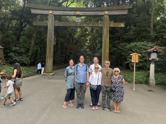 Tokyo in Half a Day: Kappabashi & Meiji Shrine