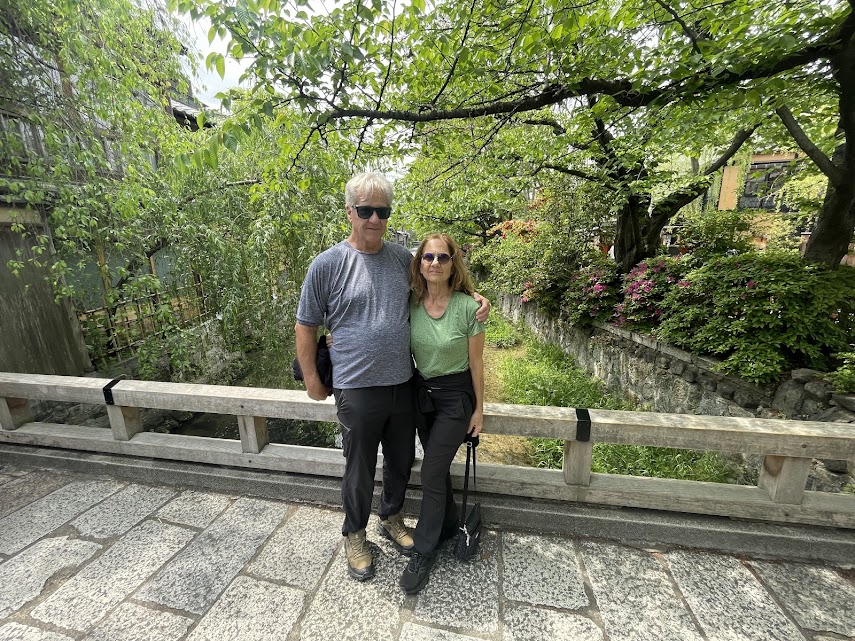 Kyoto in One Day: Sightseeing at Sanjusangendo & Leave Yasaka Shrine