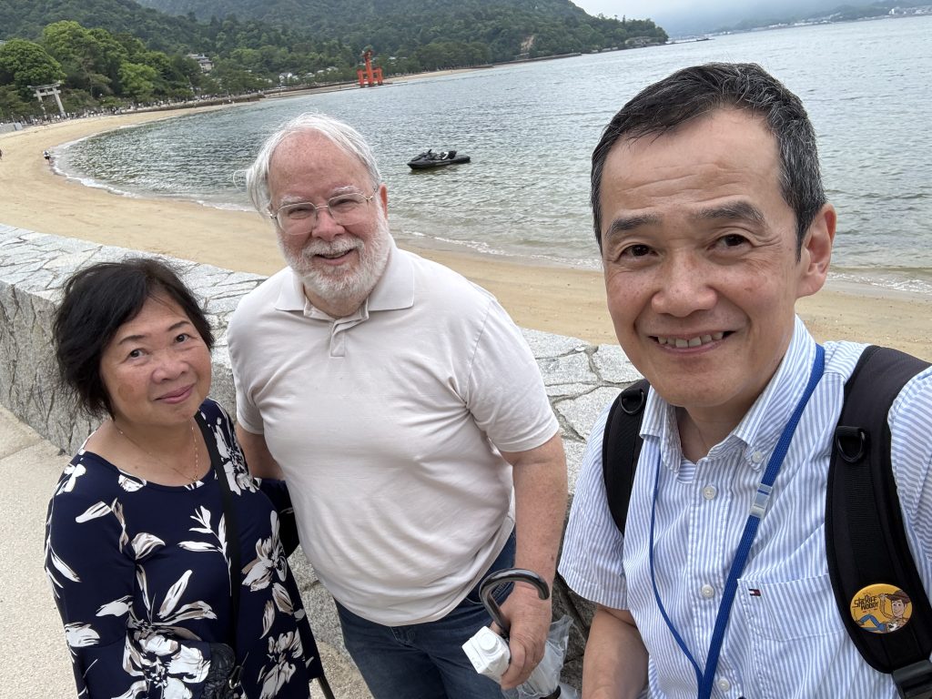 Hiroshima in Half a Day: Miyajima by ferry & Daisho-in Temple