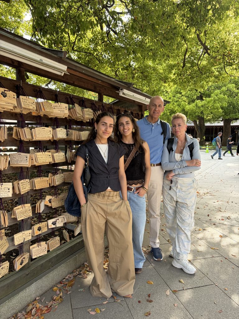 Tokyo in Half a Day: Meiji Shrine & Harajuku (Takeshita Street)