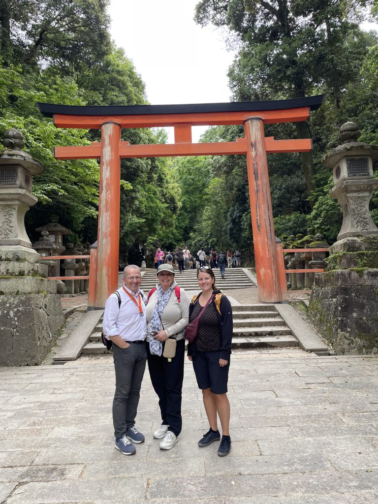 Osaka: Todaiji Nigatsudo & Isuien Garden