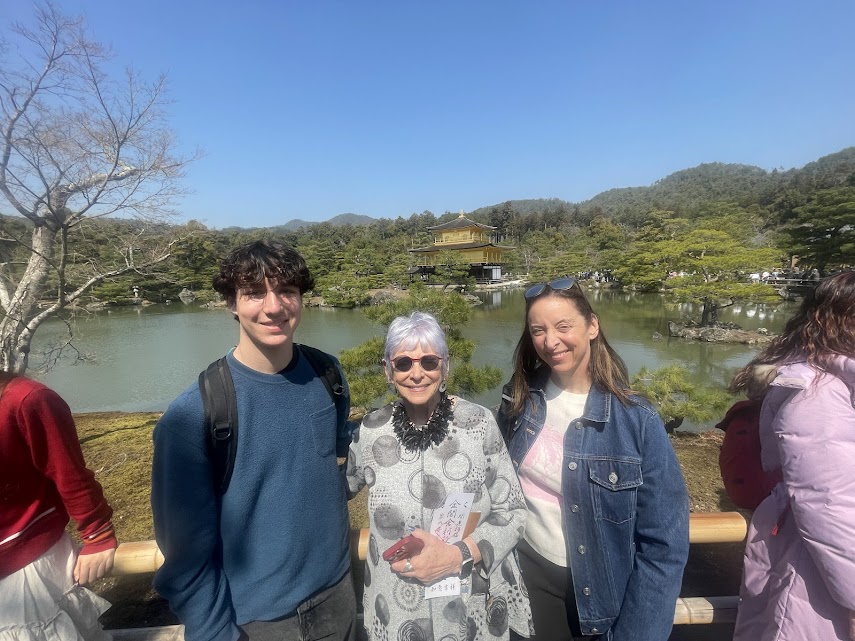 Kyoto in One Day: Travel by taxi & Sightseeing at Kinkaku-ji