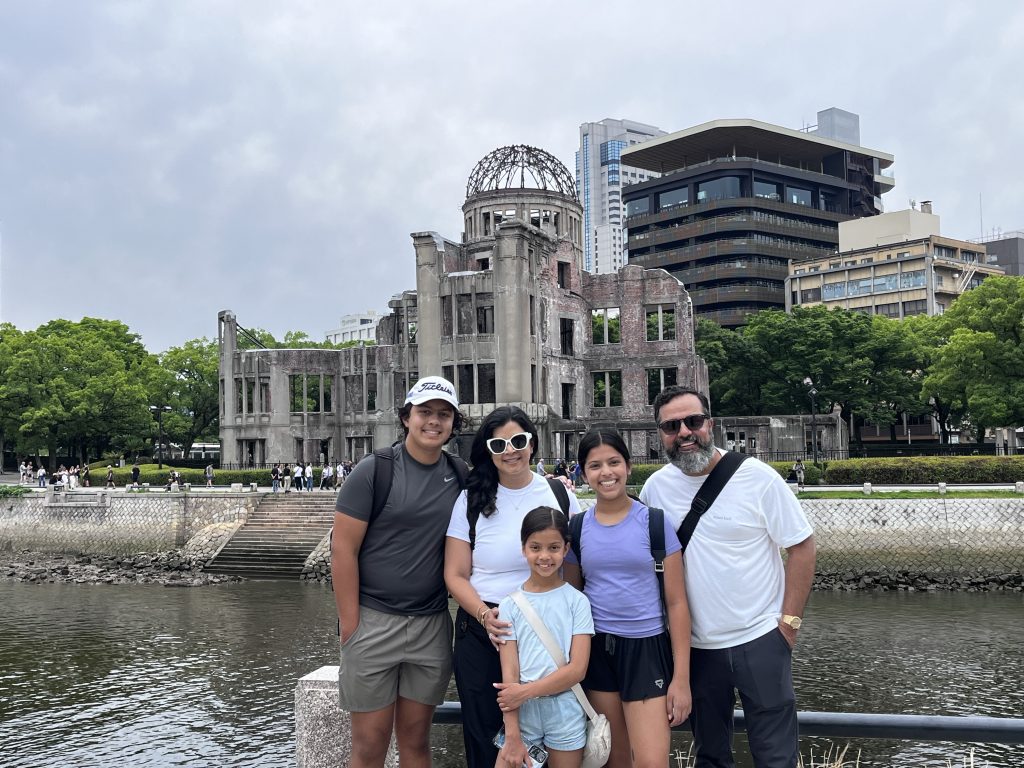 Hiroshima in One Day: Peace Park & Miyajima