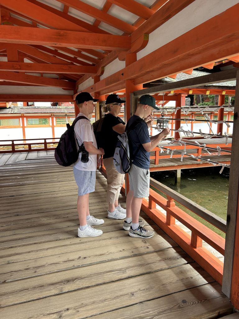 Hiroshima in One Day: Miyajima & Hiroshima Station Dismissal