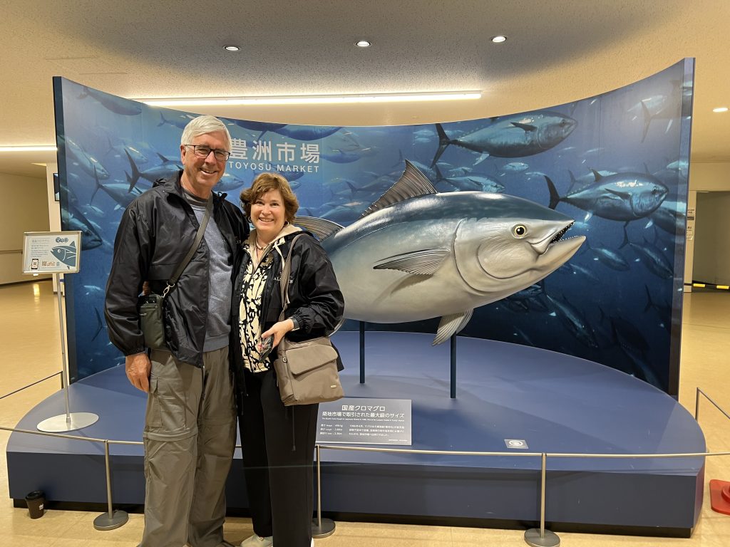 Toyosu Tuna Auction & Tsukiji Local Food Tour