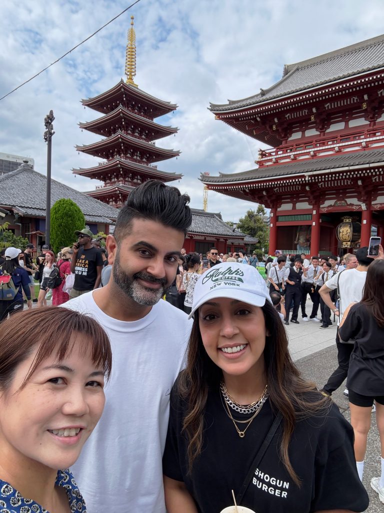 Tokyo in Half a Day: Guided through Meiji Shrine.