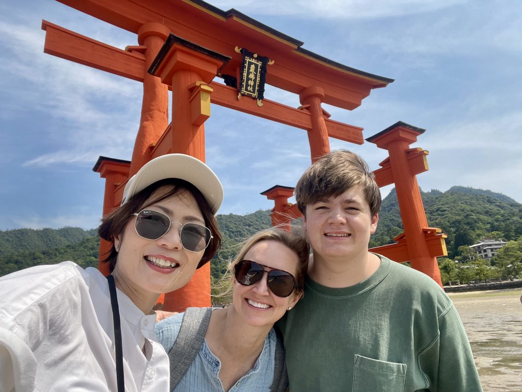 Hiroshima in One Day: Peace Park & Miyajima